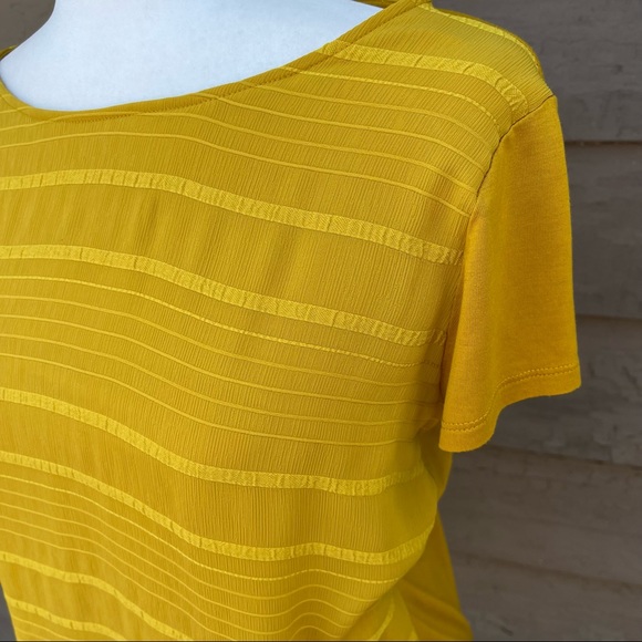 Ann Taylor ribbon effect top! - Picture 2 of 6